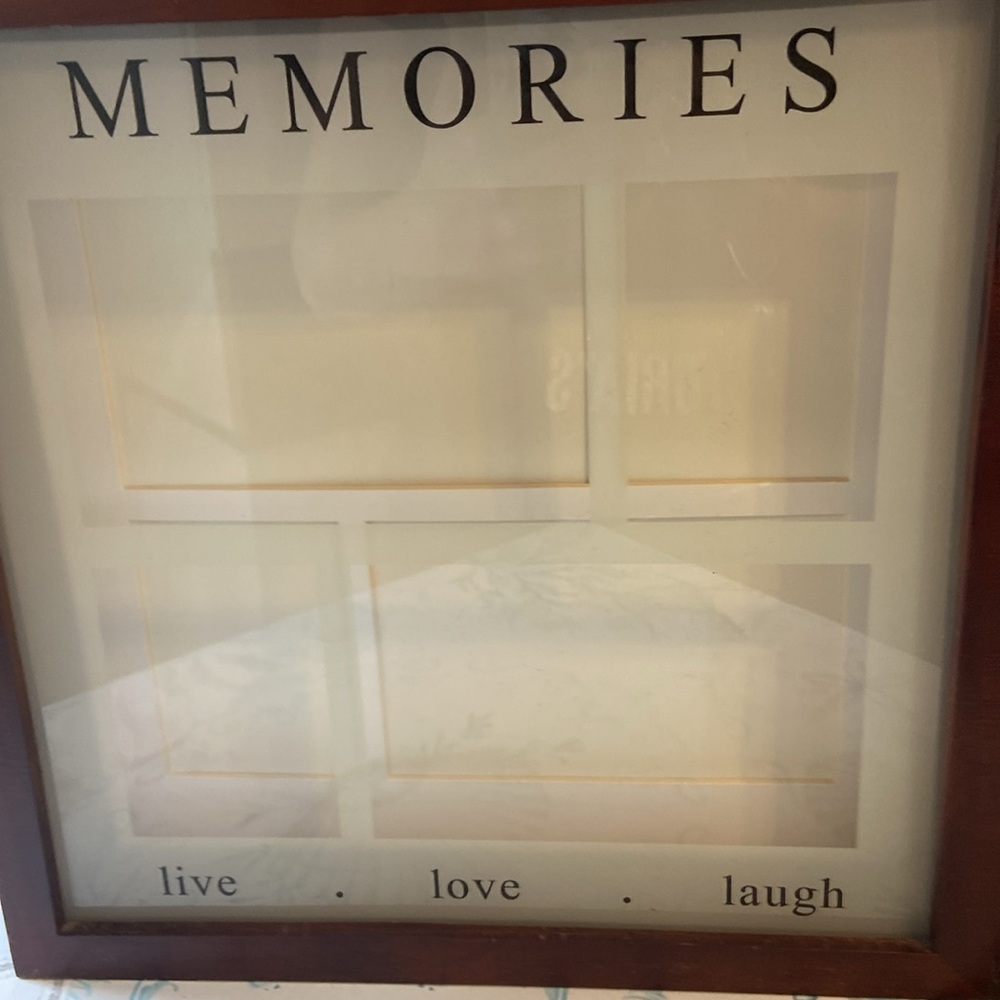 🤍 Memory Frame - Picture 7 of 7